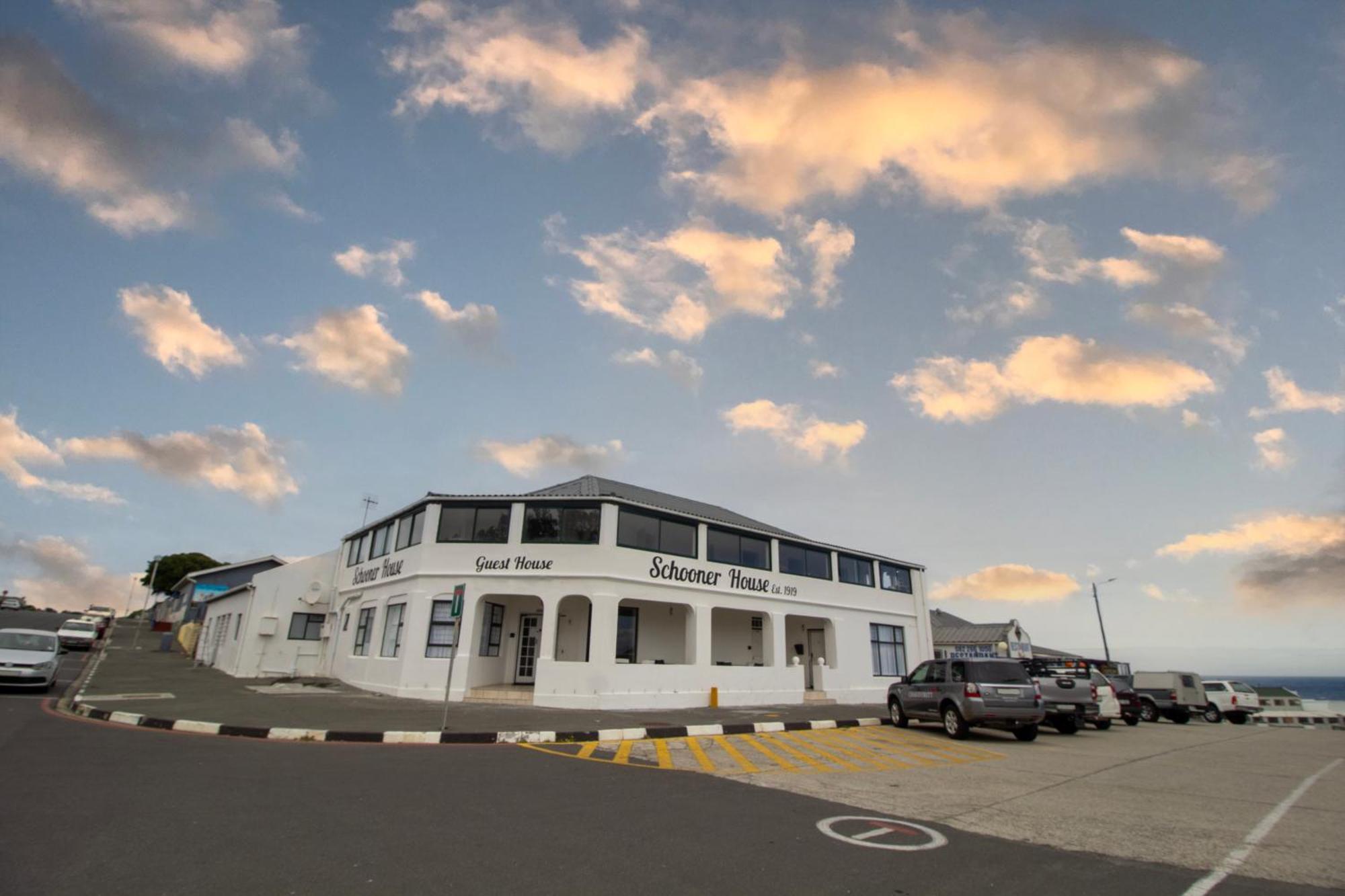 Schooner House Hotel Gansbaai Exterior photo